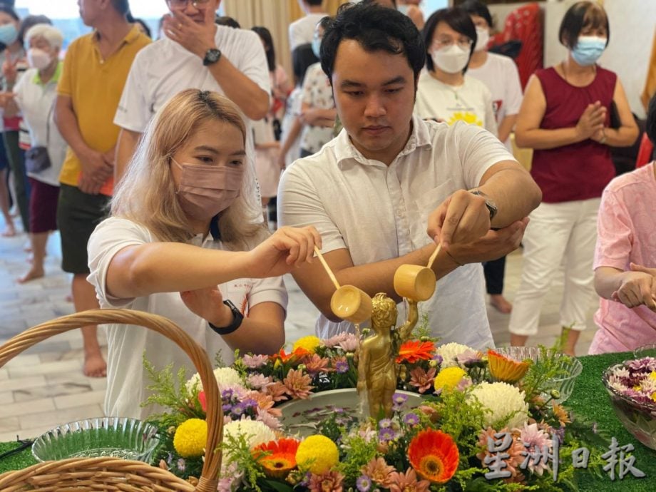 (古城第三版主文)阿当阿里:宗教价值观可被所有人学习