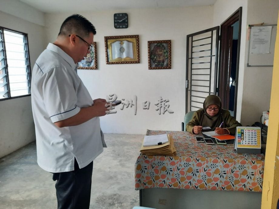 （古城第二版主文）峇株安南组屋儿童游乐场处处是危机