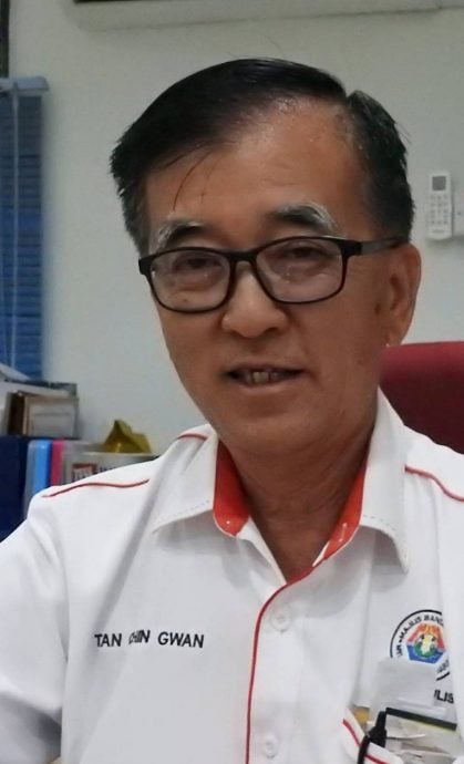 (古城第四版主文)交通灯不协调,地堡桥大塞车
