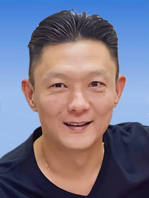 (可配相关新闻)全国版:旅巴翻覆两死者属姐夫及妻姨关系