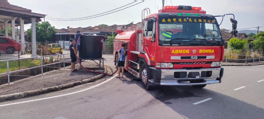 威南水压偏低区储水槽预先添水