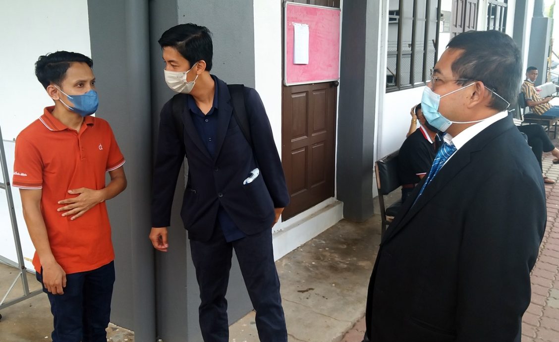 (大北马)厂工发送色情照片不认罪