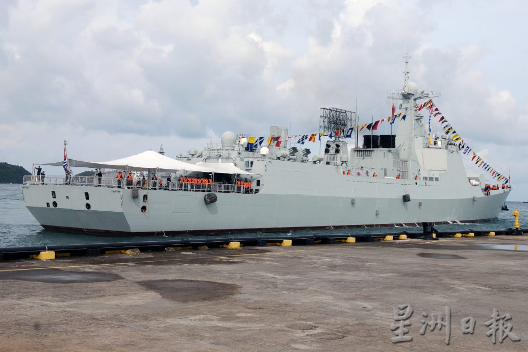 巴基斯坦海军护卫舰 未及回国先到浮罗交怡