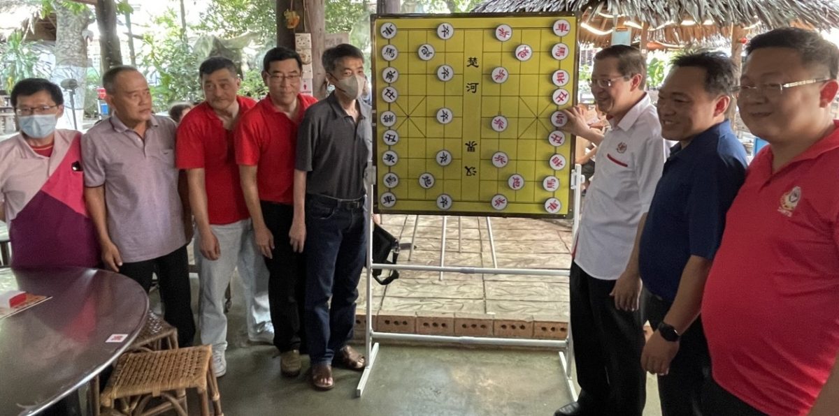 (大北马)林冠英鼓励多办棋类赛