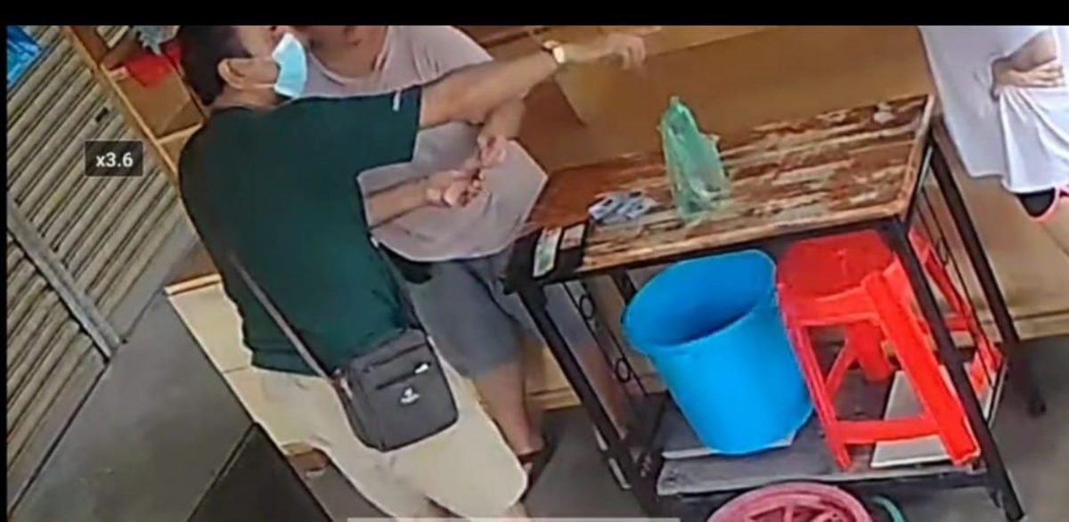 男子装不懂我国钞票,从小贩腰包顺走400多令吉