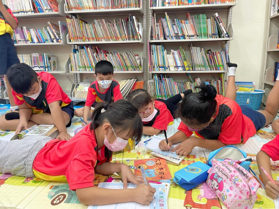 细述华小:班台亚齐振华小学