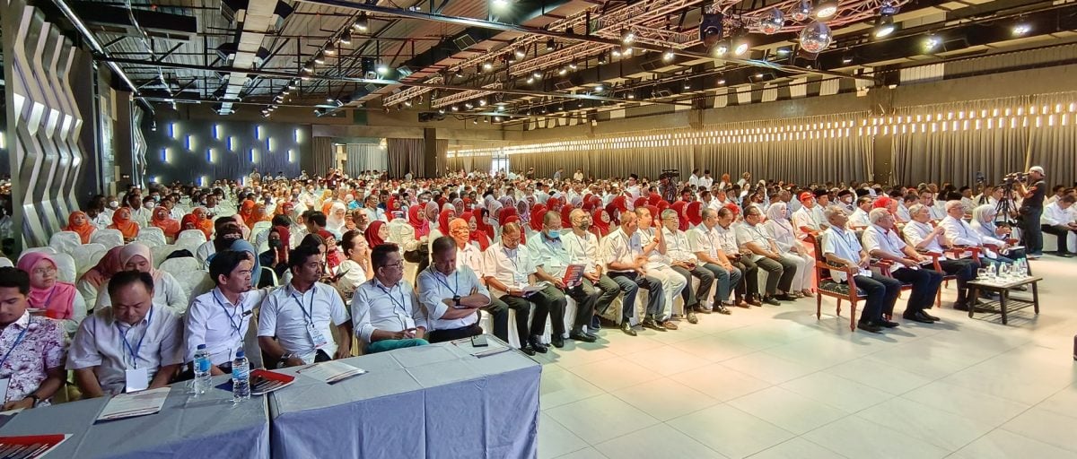 (大北马)阿末扎希强调,只有统一州政府和联邦政府的政权,才能让州内的发展更稳定。