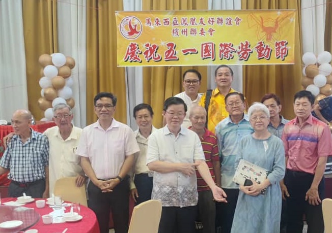 （大北马）马来西亚凤凰友好联谊会宴会，曹观友献唱“送你一束沙枣花”