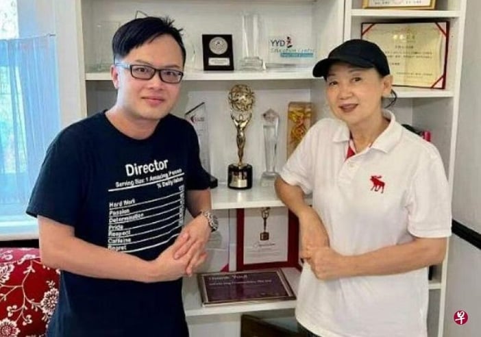 (已签发)柔:狮城二三事头条:参演贺岁片《小贩之王》 朱咪咪不搞笑演“贵妇”