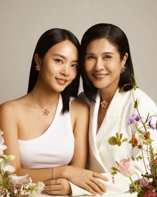 (已签发)柔:狮城二三事头条:母亲节如何宠妈妈? 星二代眼中的妈妈
