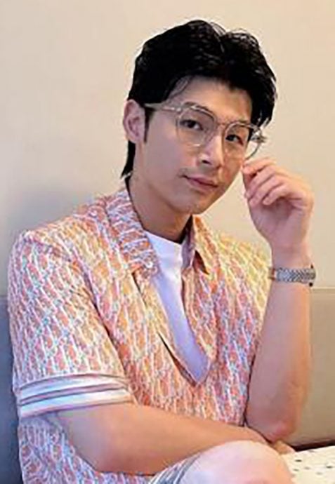 (已签发)柔:狮城二三事:与相差18岁张耀栋荧幕谈情 郑颖:没代沟