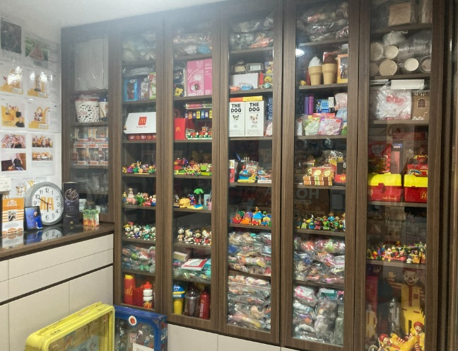 （已签发）柔：狮城二三事：狮城麦当劳超级粉丝 珍藏万件麦当劳玩具