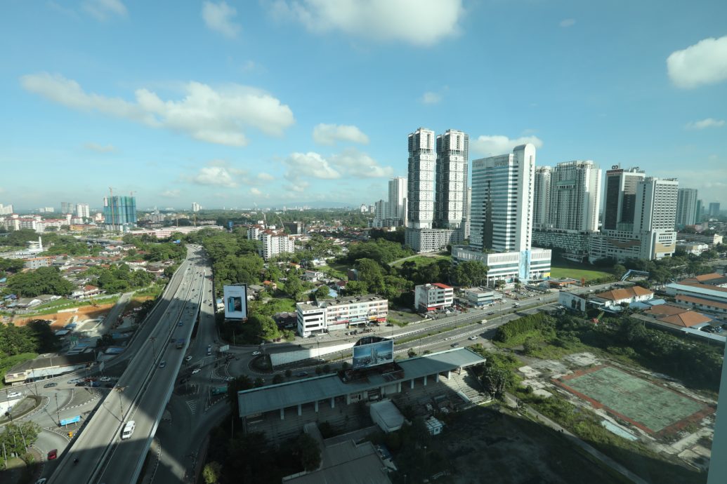 (未签发)国:柔大臣:已拟定发展策略,柔2030年能达到先进州目标