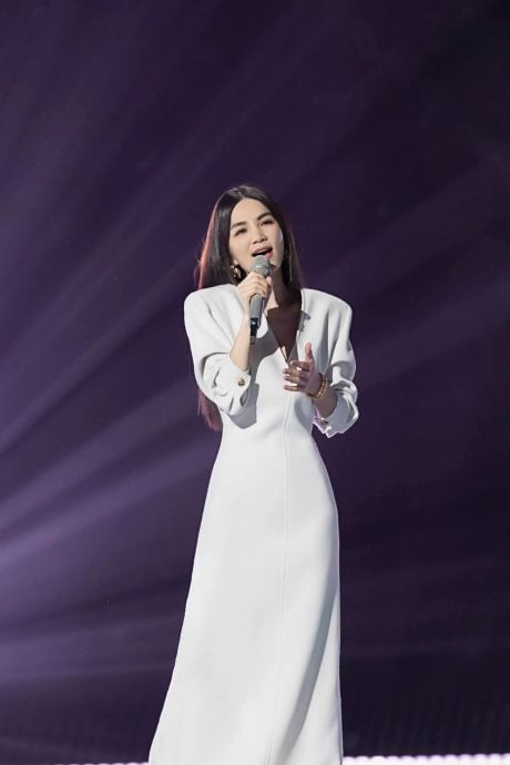 Ella母亲节突向儿子道歉  劲宝回1句话超暖心