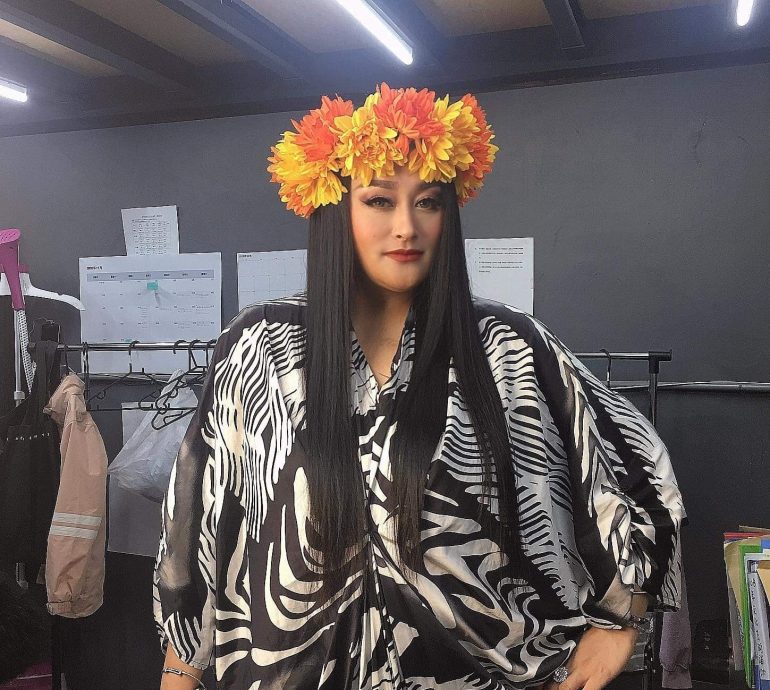 Kivi入围金曲奖作品惹争议 纪晓君质疑“有做功课吗”	