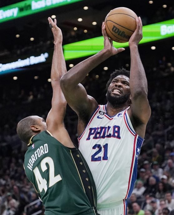 NBA季后赛| 双将偷听战术引热议 金块砸落太阳听牌