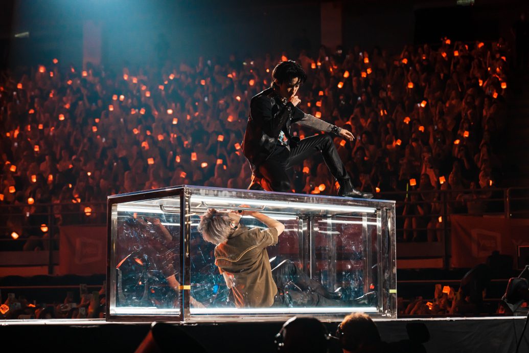 NCT Dream 7子全员到齐 单手翻凌空劈腿惹粉丝尖叫