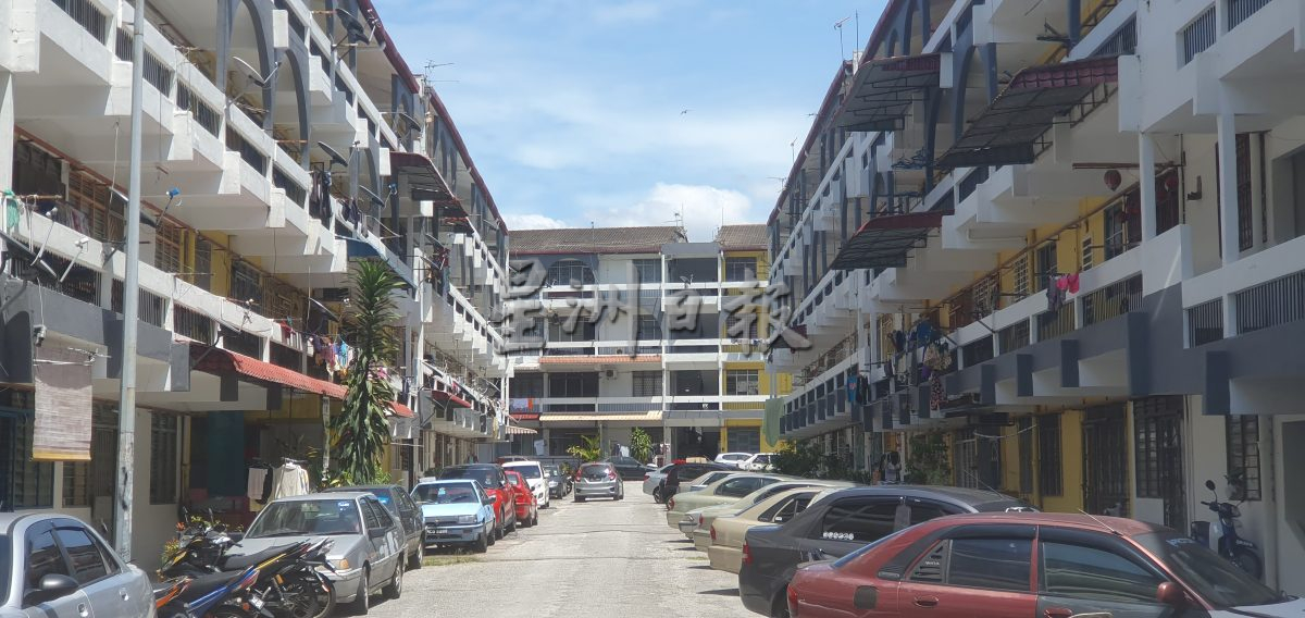 NS主文／亚沙再也组屋部分居民涉违建，市政厅频接不满居民举报