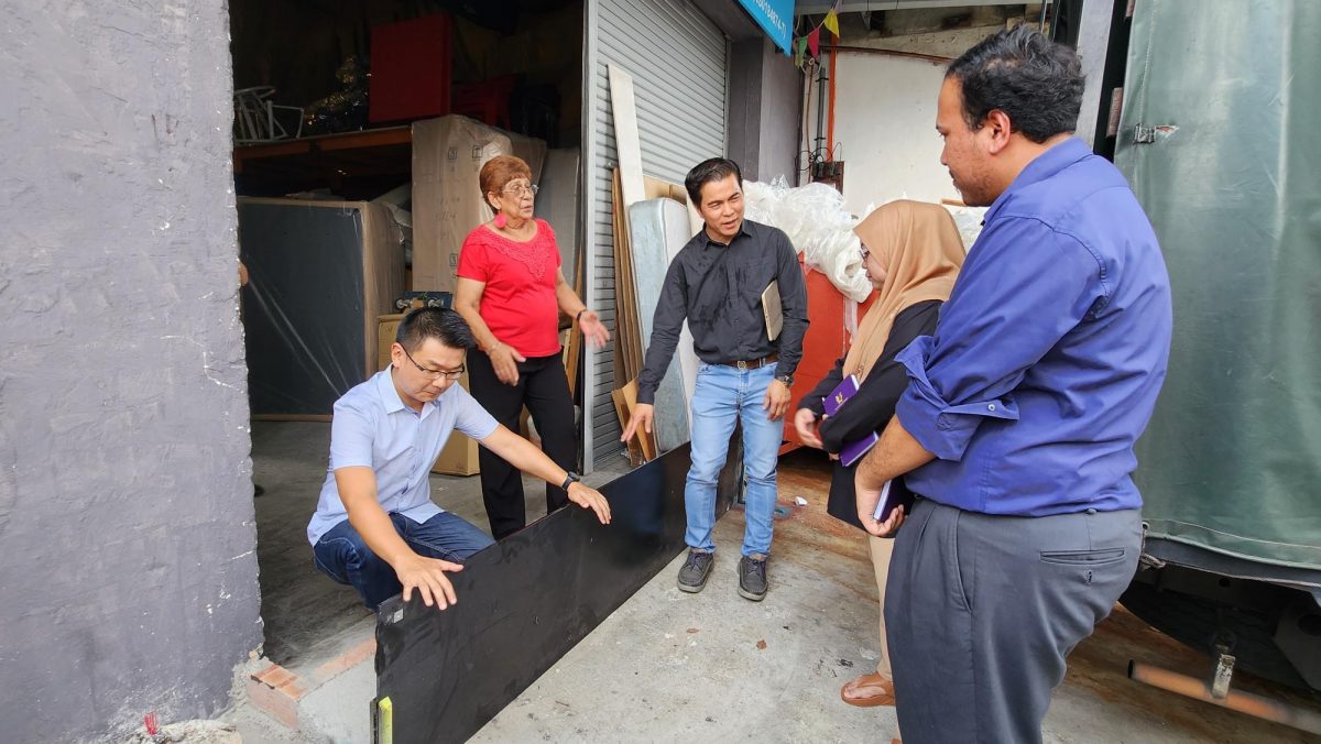 NS主文/端姑安达路闪淹提了10年未解,玛丽约瑟芬邀JKR、MBS一起巡视求方案