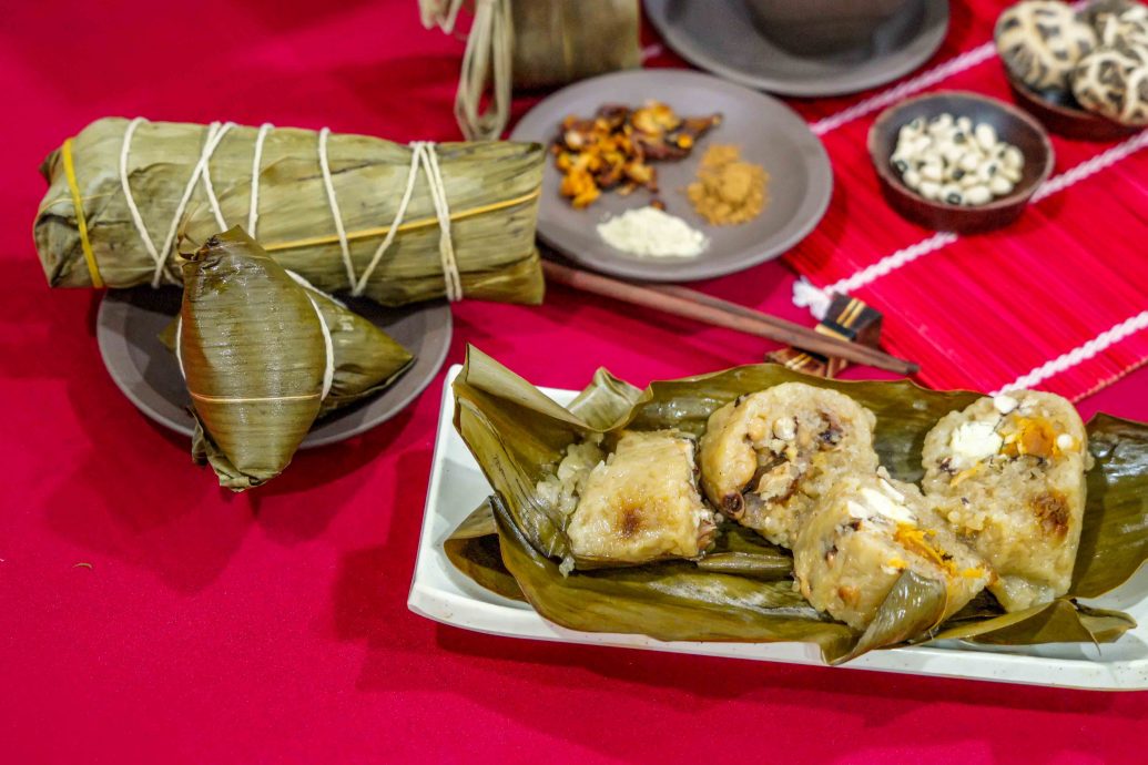 《四季中华》“粽香情长”活动,品尝不同籍贯粽