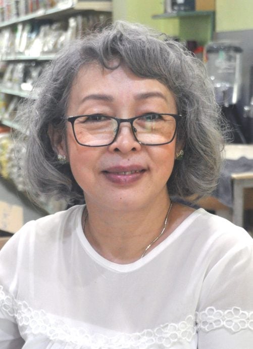 NS花城大小事/艺术巷第二阶段提升工程展延,芙市区停车位更少 车辆双重停车引阻塞