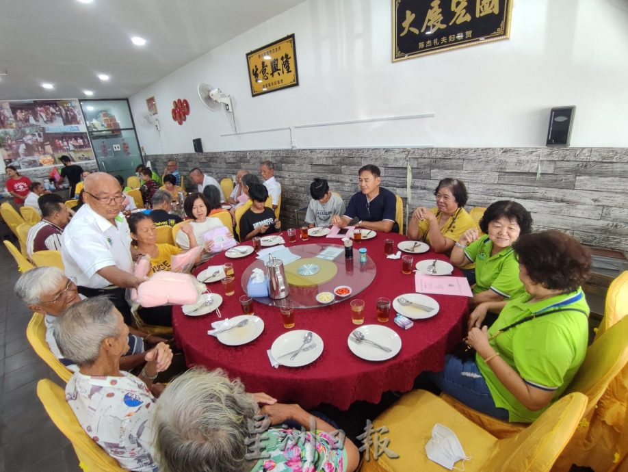 NS马口:潘保佃:马口泷江同乡会致力年轻及全面化,有多位年轻人及妇女担任理事