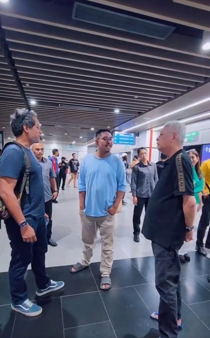  RapidKL提醒不戴口罩禁搭公交 网民怼：为何依斯迈和凯里可以？