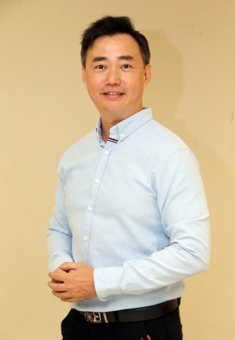 2023爱华教义演｜8歌手同台泡制连串惊喜 郭雯雯跳扇子舞唱郑秀文金曲