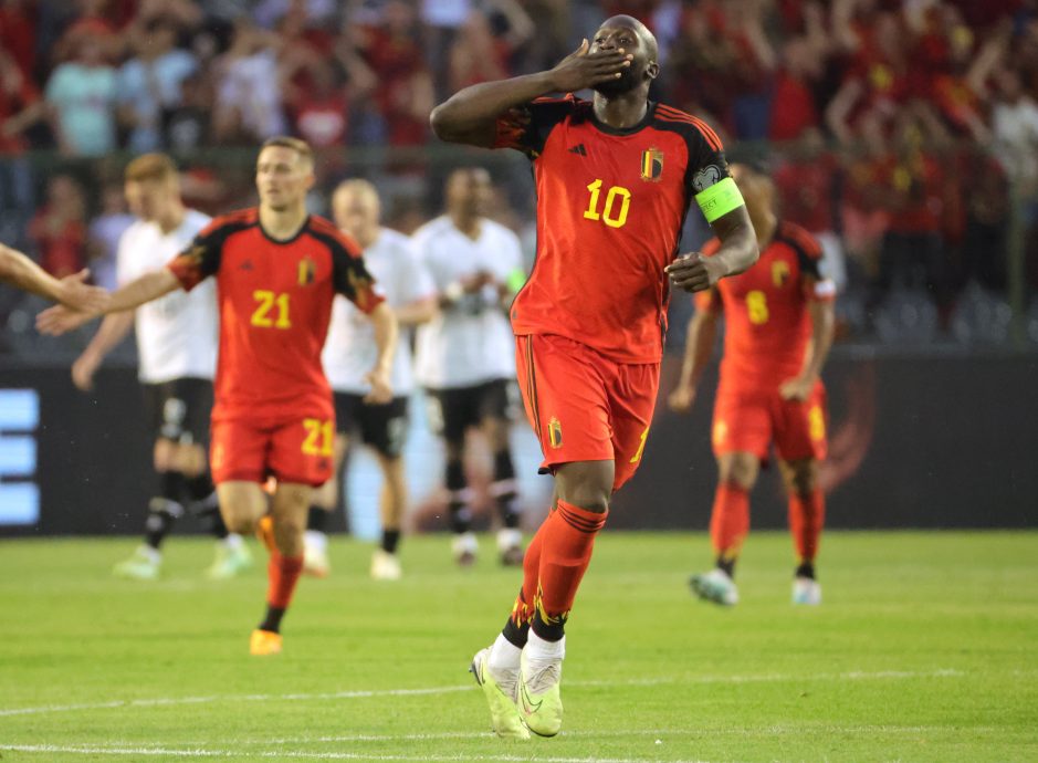 2024年欧洲杯入选赛| B费2射1传C罗进球无效 葡军3连胜续领跑小组