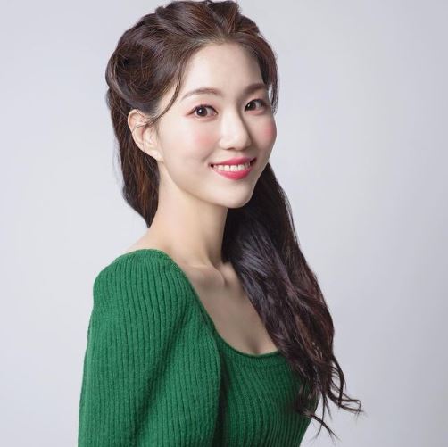 29岁女演员楼梯间摔倒脑死 家属捐献器官延续温暖