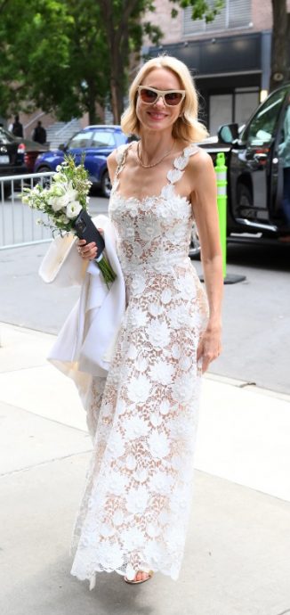 54岁《金刚》女主嫁了 旧爱送祝福星友道喜