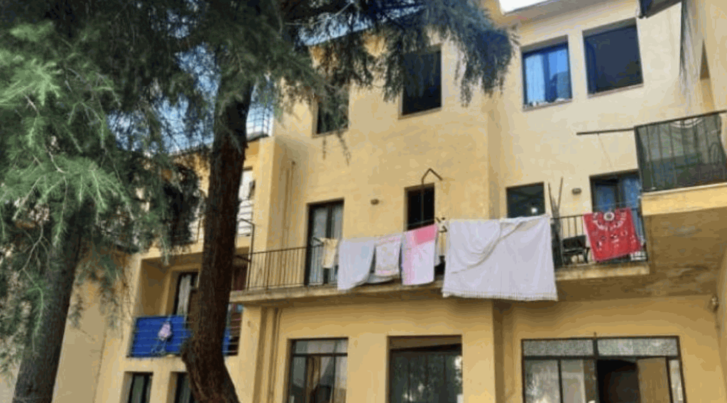 5岁女童在酒店大厅玩耍 疑遭人「塞进行李箱」拐走人间蒸发