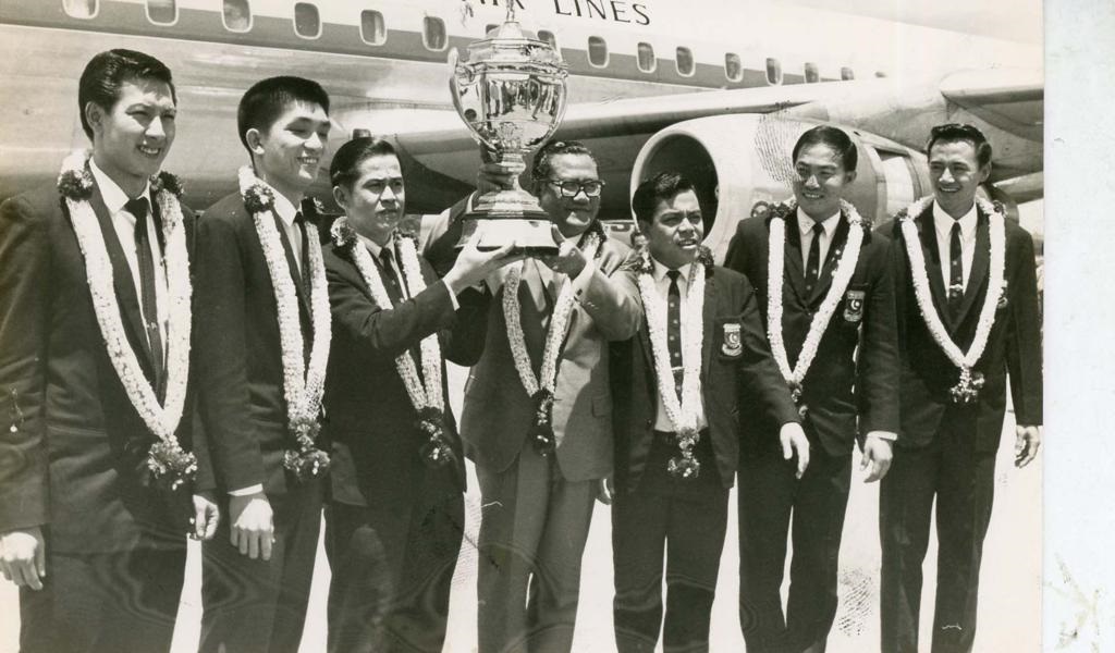 6名汤杯英雄受封P.J.N“拿督” 元首华诞册封传佳话