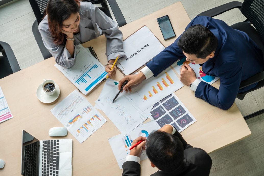 6月26日见报(大都会)职言职语/人才荒──聘雇回锅人才可行吗?