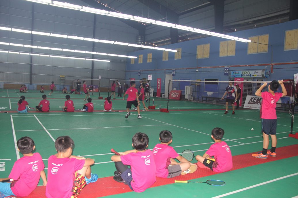 ASTRO羽球选拔集训营亚庇站落幕  邹俊英赞球员基本功扎实