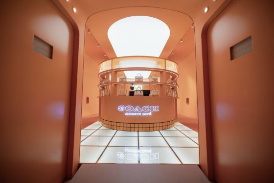 Coach Airway带来不一样的“飞行”体验