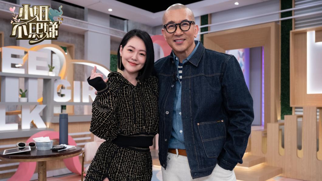 小S揭姐夫夸张宠妻 具俊晔亲喂大S吃饭