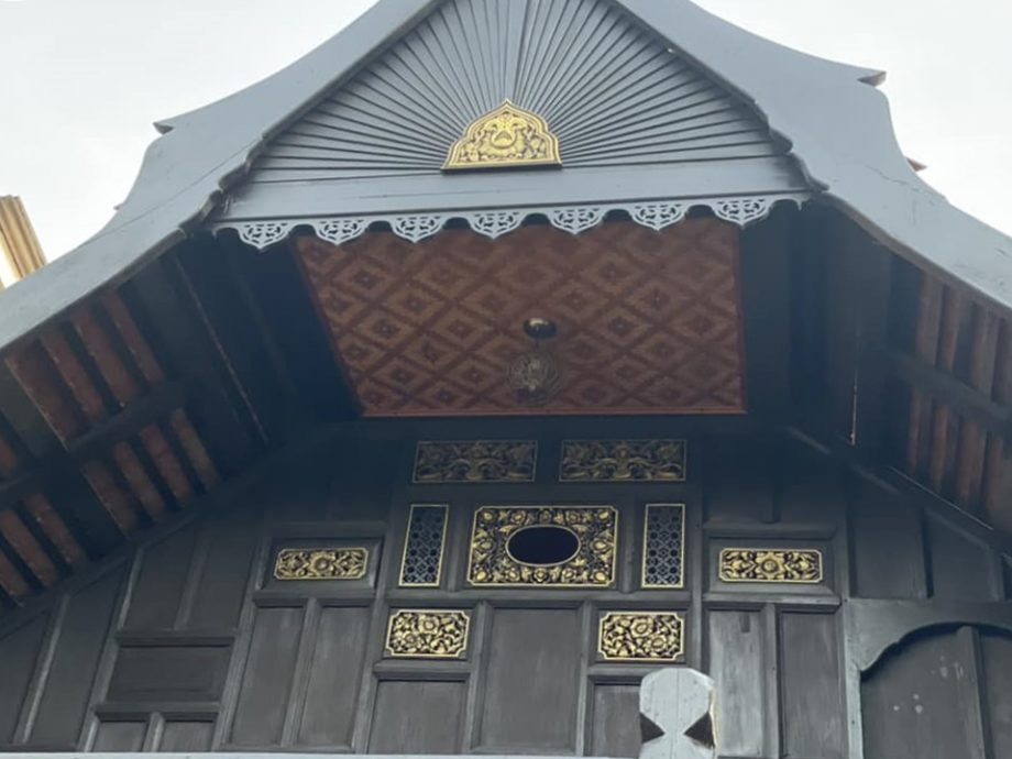 《东游记》:摄影师花2年拯救百年丹州马来传统老屋--Rumah Tiang 12