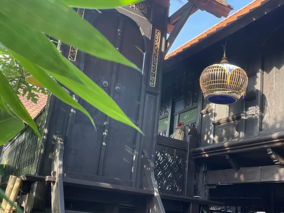 《东游记》:摄影师花2年拯救百年丹州马来传统老屋--Rumah Tiang 12