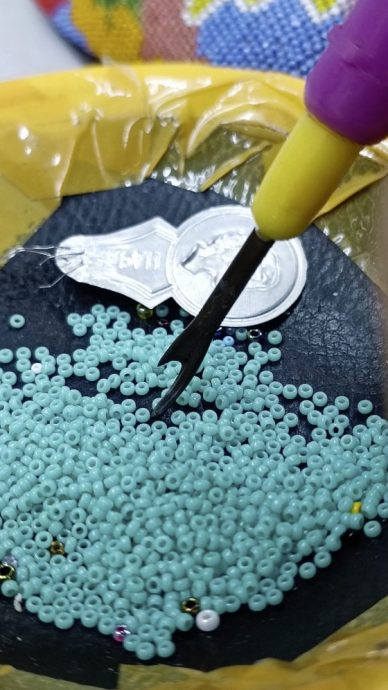 【东西】纯手工刺绣串珠而成的娘惹珠子鞋