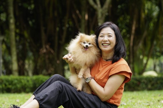 【主人和老狗狗的故事／01】从小照顾，相伴17载，Judy超黏妈妈