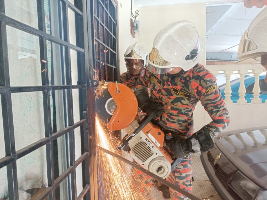 七旬老妇家中暴毙