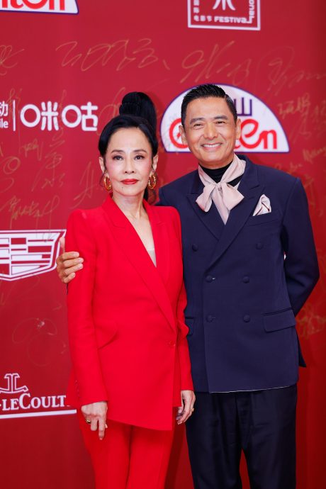 上海电影节｜杨紫琼周润发惊喜同框 时隔23年李慕白俞秀莲团聚