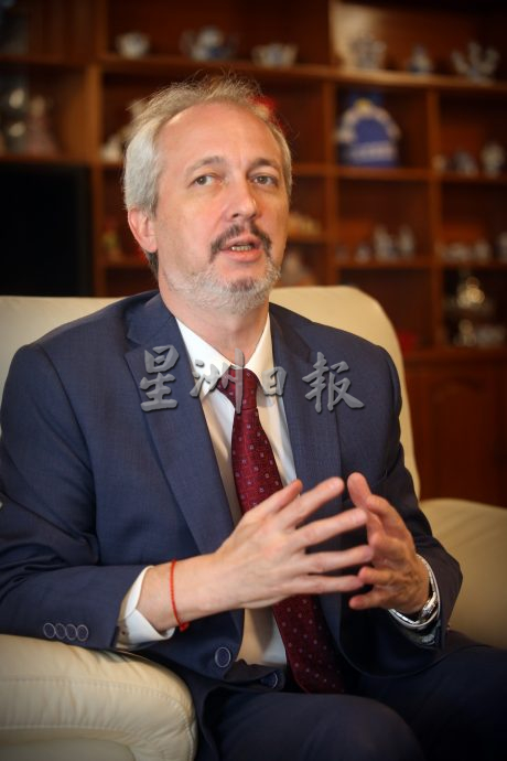 专访克浪斯/谈学习华语和对大马印象