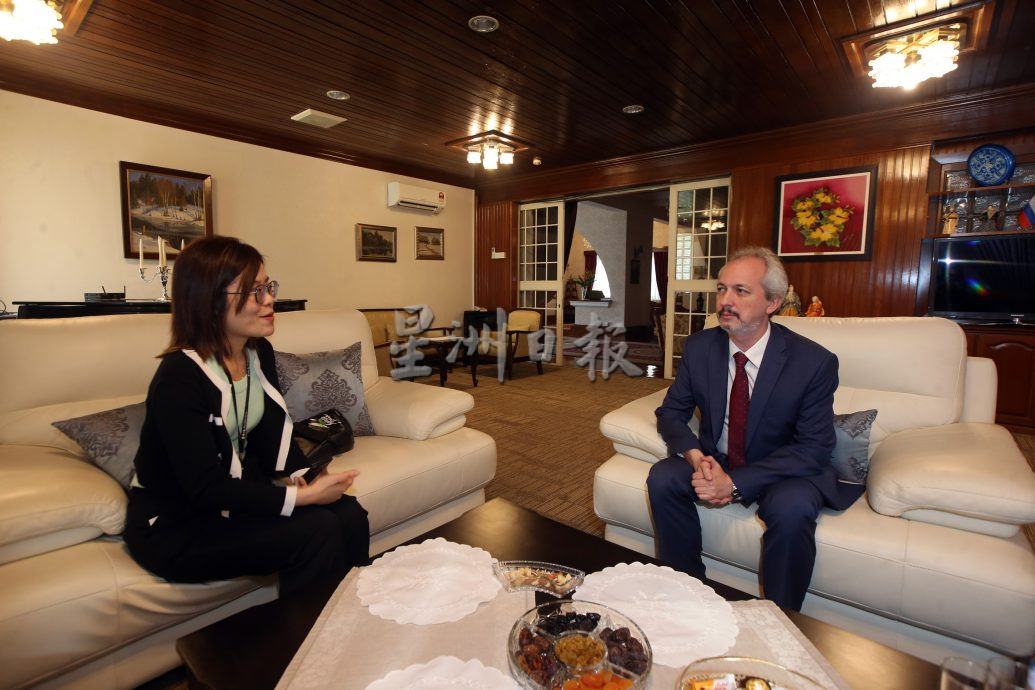 专访克浪斯/谈学习华语和对大马印象