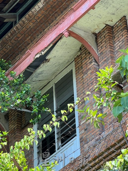 世遗核心区最“失落” 旧法庭建筑沦废墟