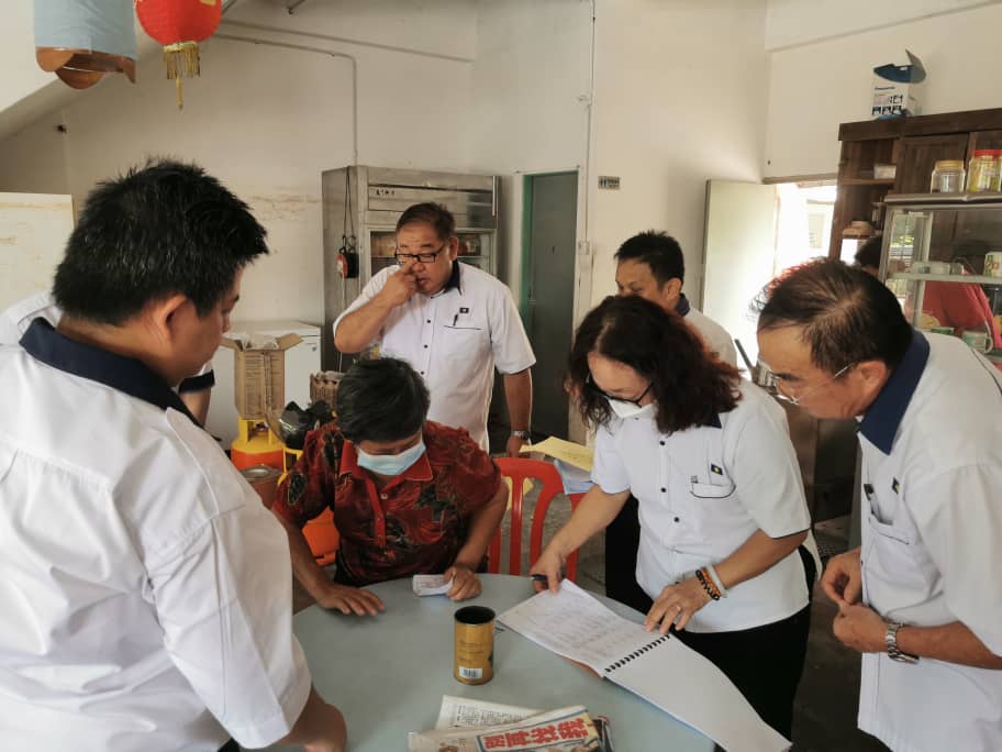 东01副文:黄定发以47多数票升任署理主席职