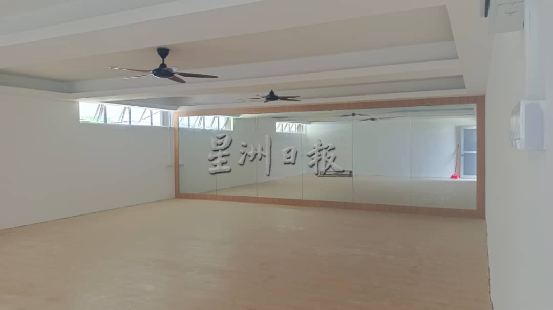 东2：直凉华小工程来到尾声