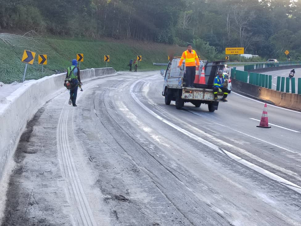 东:拖格罗里撞下山坑