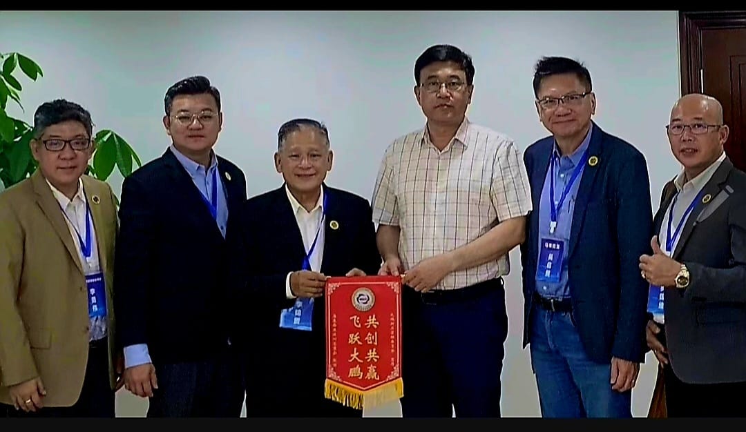 东:马来西亚深圳总商会率领华青,到访中国深圳,与当地企业进行交流及学习,并探索合作机会。